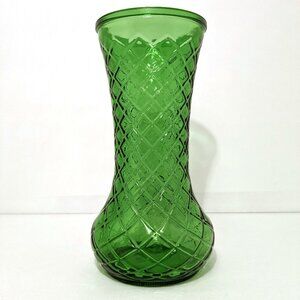 Emerald Green Vase Vintage Hoosier Glass 9 3/4" Tall Quilted Diamond 4081 USA